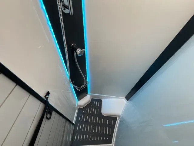 Rapido 8096 DF - Photo 26