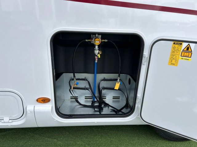 Rapido 8096 DF - Photo 4