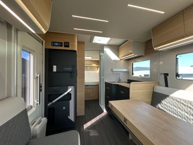 Adria Matrix 650 DC Limited Edition 60 Years - Photo 8