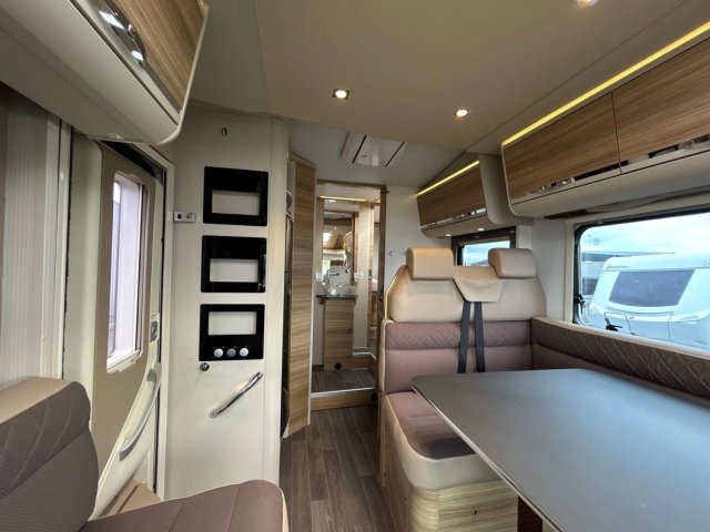 Adria Matrix 670 SBC Platinum PLATINIUM - Photo 6
