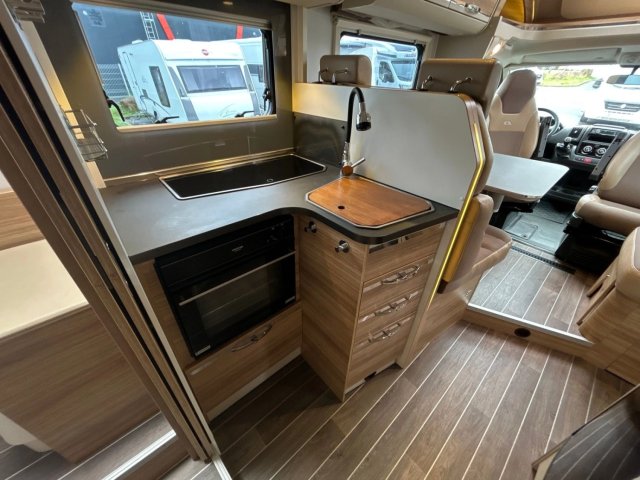 Adria Matrix 670 SBC Platinum PLATINIUM - Photo 17
