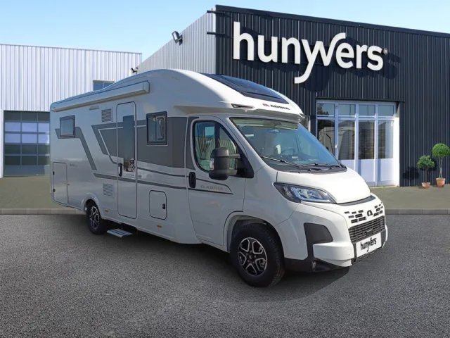 Adria Matrix Plus 670 DC Neuf