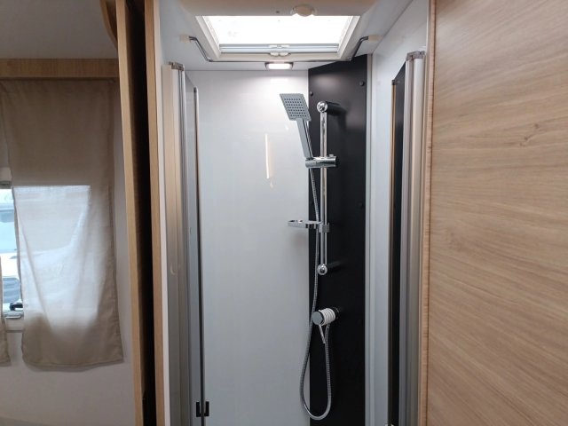 Challenger 318 Anniversary Edition - Photo 10