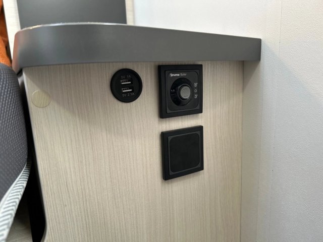 Challenger 328 Graphite Ultimate - Photo 7