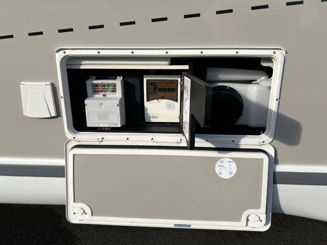 Challenger 328 Graphite Ultimate - Photo 12