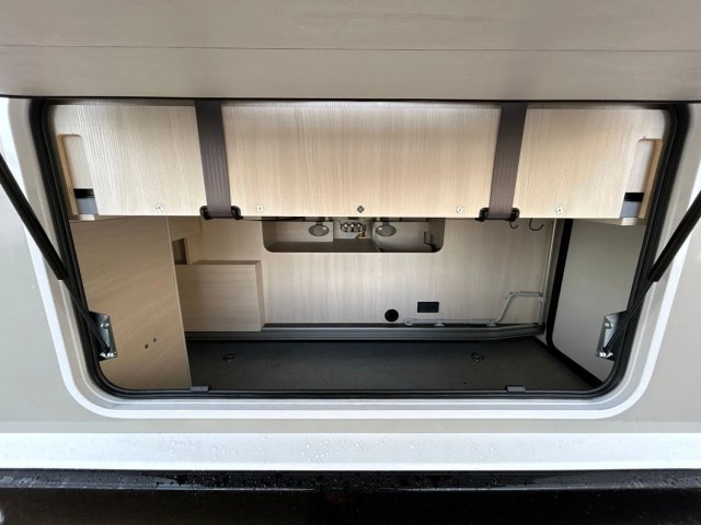 Challenger 328 Graphite Ultimate - Photo 13