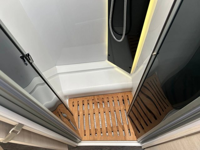 Challenger 328 Graphite Ultimate - Photo 20