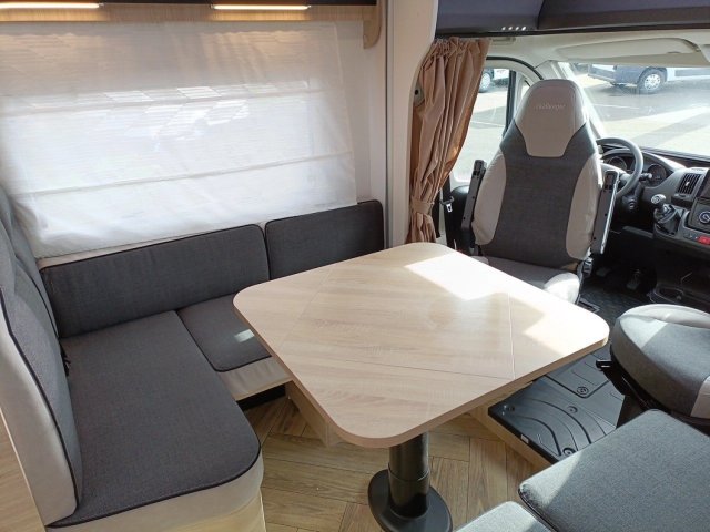 Challenger 384 Etape Edition Location HUNYVERS - Photo 13