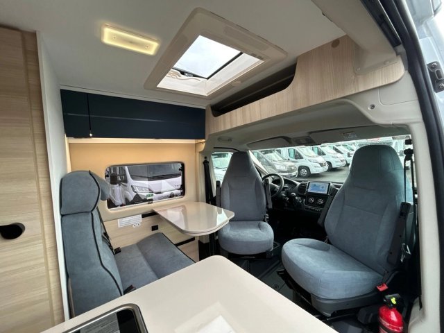 Challenger V114 Max Break Edition Light EDITON - Photo 5