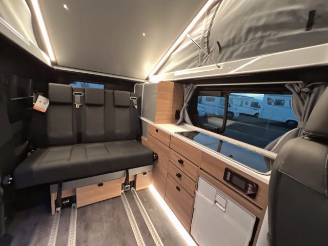 Pilote Campervan CV540BC Location HUNYVERS - Photo 11