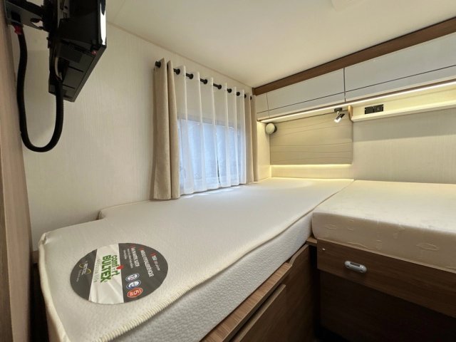 Pilote P 740 FGJ Expression - Photo 23