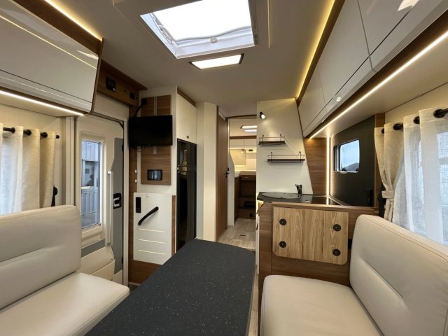 Pilote P 740 FGJ Expression - Photo 25