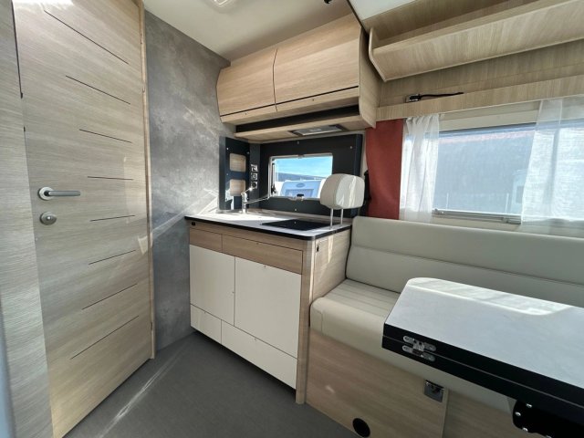 Rapido 606 F Série 6 - Photo 8