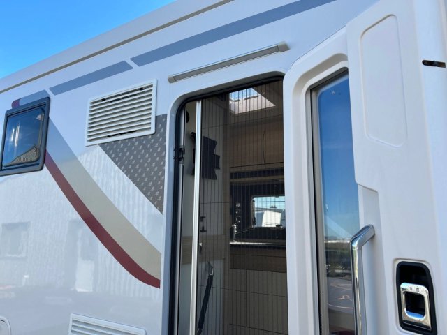 Rapido 606 F Série 6 - Photo 11