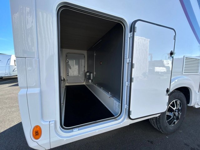 Rapido 606 F Série 6 - Photo 16