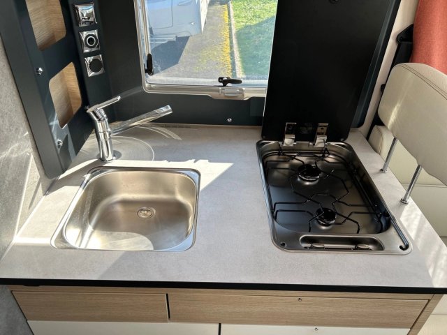 Rapido 606 F Série 6 - Photo 17