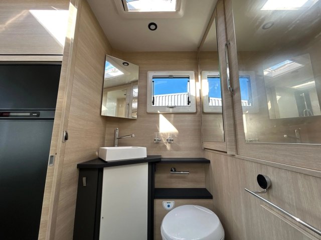 Rapido 606 F Série 6 - Photo 20