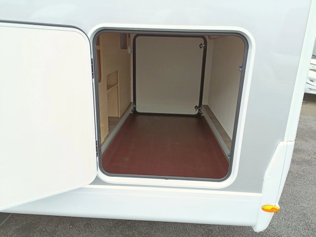 Sunlight T 680 Adventure Edition Location HUNYVERS - Photo 4