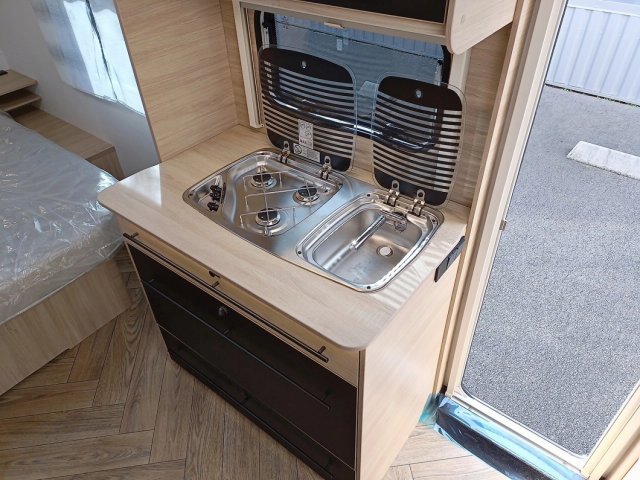 Caravelair Sport Line 480 - Photo 11
