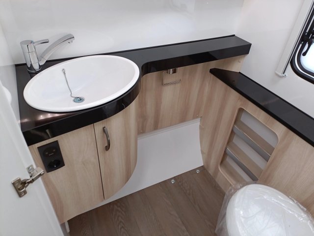 Hobby De Luxe 460 SFF - Photo 11