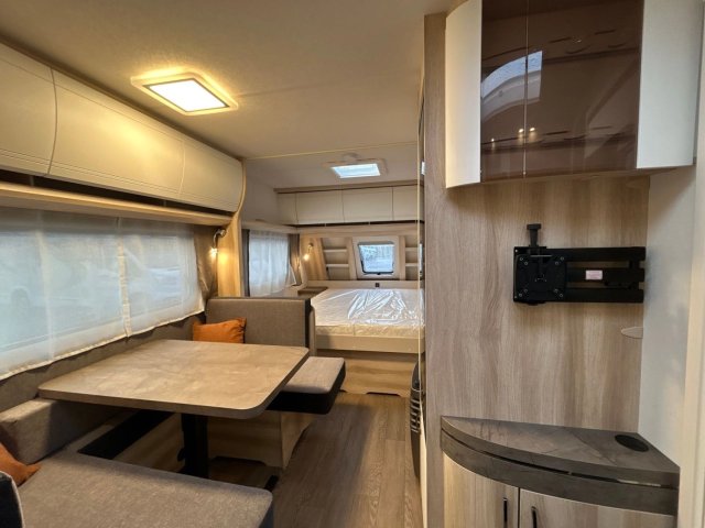 Hobby De Luxe 460 SFF - Photo 4