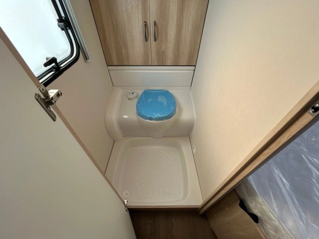 Hobby De Luxe 460 UFE - Photo 18