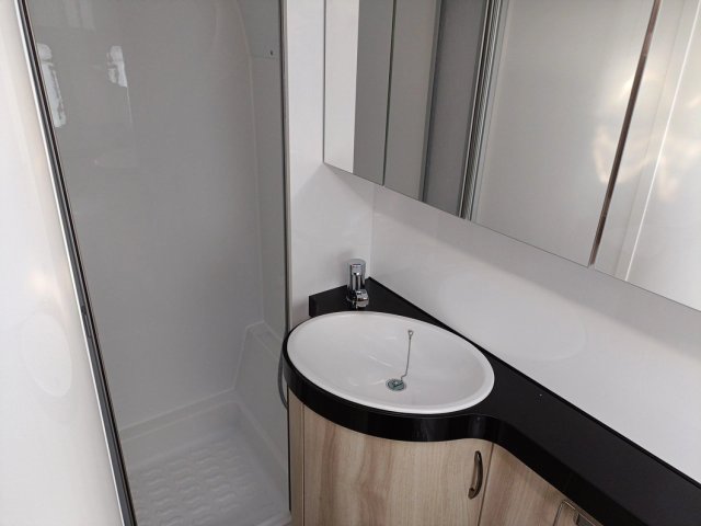 Hobby De Luxe 495 WFB - Photo 12