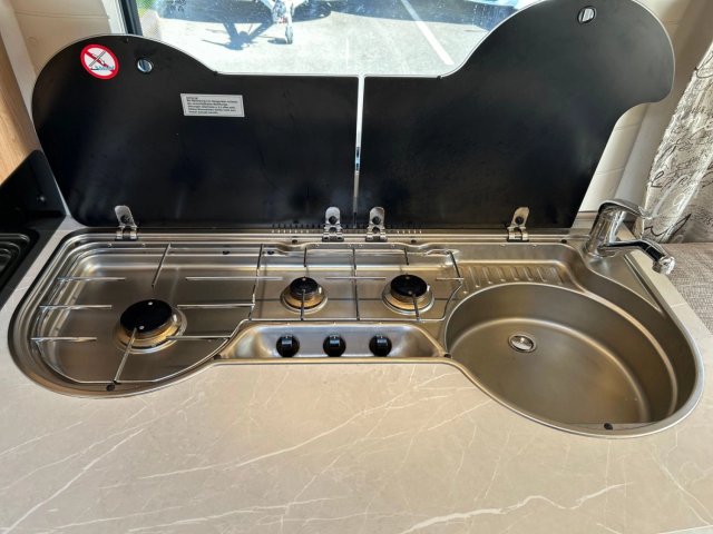 Hobby De Luxe 495 WFB - Photo 17