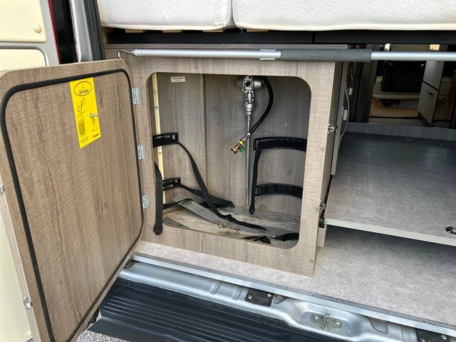 Bavaria Arctic F60 DG - Photo 12