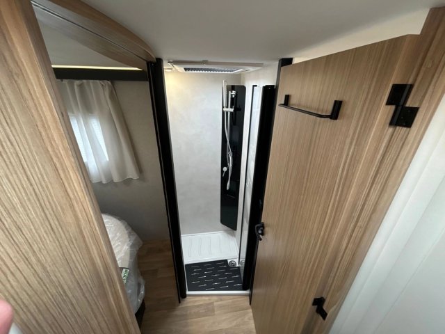 Bavaria I720FC Intense - Photo 9