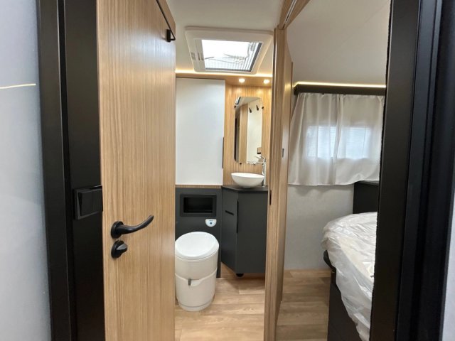 Bavaria I720FC Intense - Photo 11