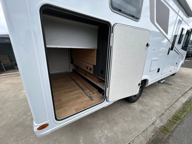 Bavaria I720FC Intense - Photo 13