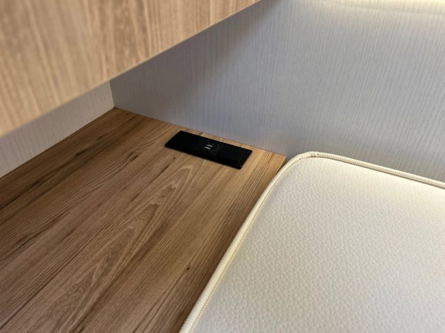 Bavaria Initial I720FC Nomade - Photo 11