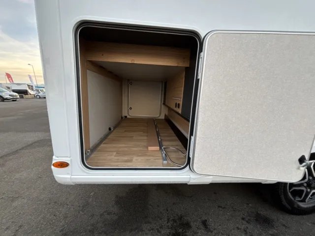 Bavaria Initial I720FC Unik - Photo 3