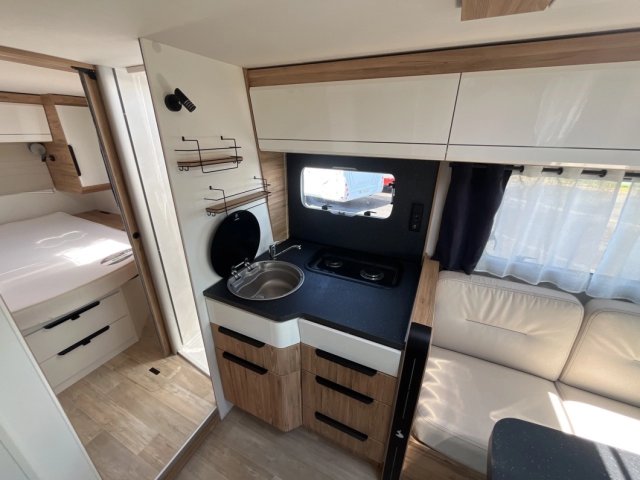 Bavaria Initial I740FC Nomade - Photo 9