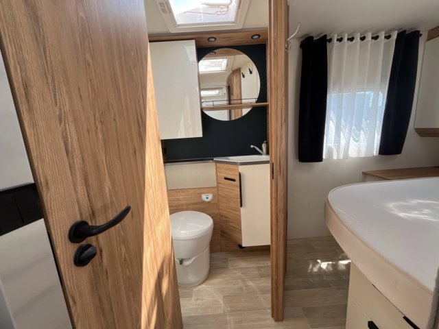 Bavaria Initial I740FC Nomade - Photo 12