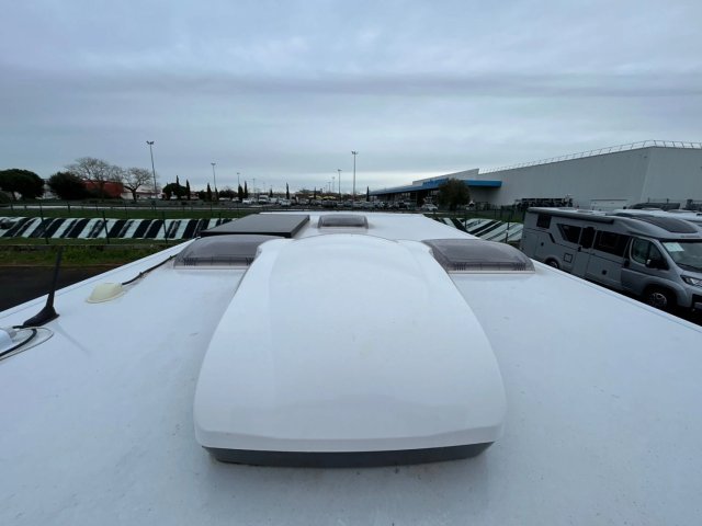 Bavaria Initial I740L Style - Photo 13