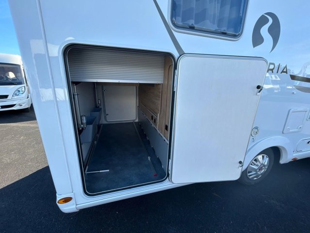 Bavaria Initial I741C Allure - Photo 12