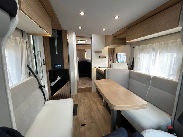 Bavaria T720FGJ Intense - Photo 6