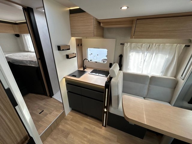 Bavaria T720FGJ Intense - Photo 16