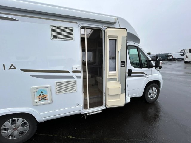 Bavaria Tren-D T700C Class - Photo 8