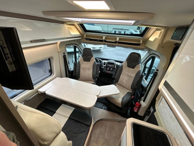 Challenger V217 Premium - Photo 5