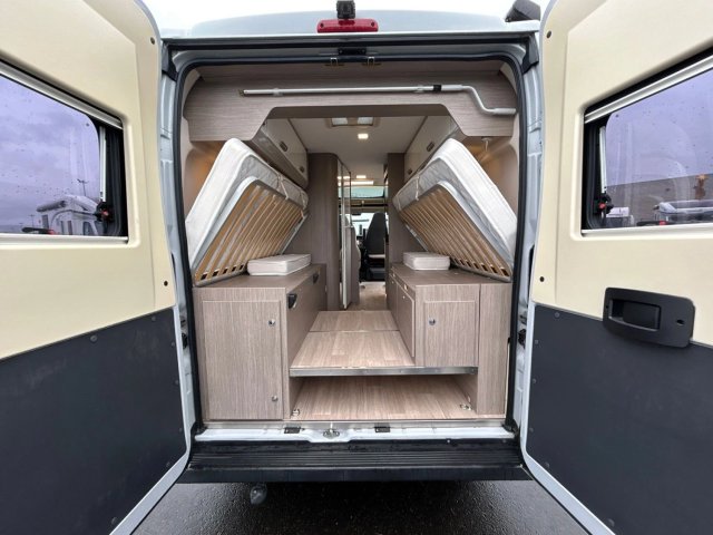 Challenger V217 Premium - Photo 15