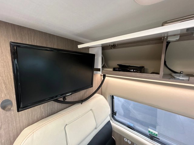 Challenger V217 Premium - Photo 17