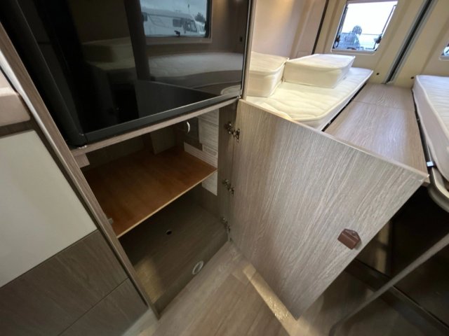 Challenger V217 Premium - Photo 22