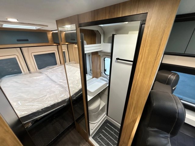 Font Vendome Leader Camp Elegance - Photo 13