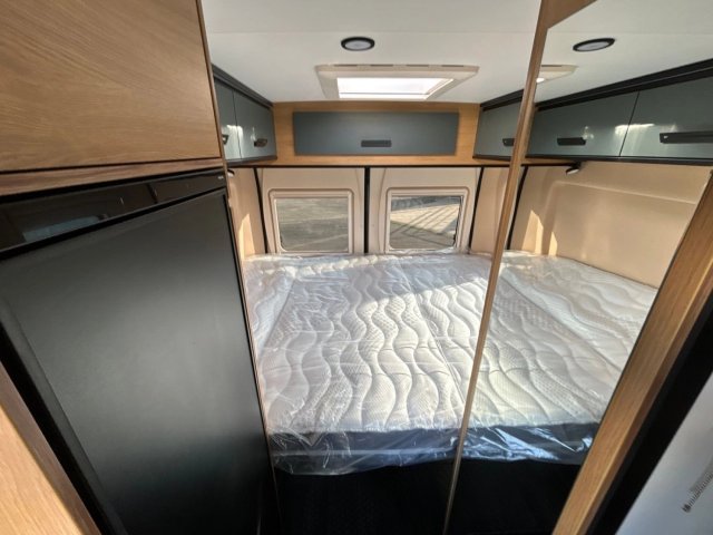 Font Vendome Leader Camp Elegance - Photo 4