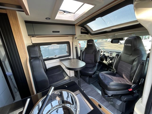 Font Vendome Leader Camp Elegance - Photo 5