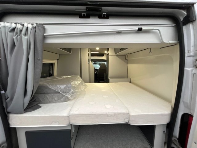 Font Vendome Leader Van EVASION - Photo 4