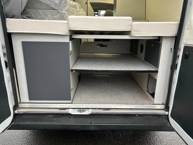 Font Vendome Leader Van EVASION - Photo 10